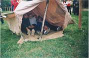 Установка палатки и размещение в ней